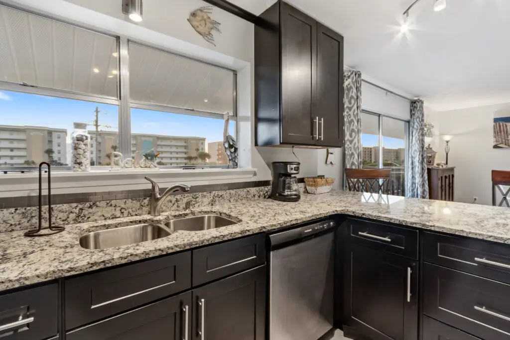 0aad735c 9b63 4d89 96cb 5f58827fb51b