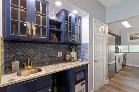 0e6ce415 7bf6 403a 8c9a 63c301d564ed