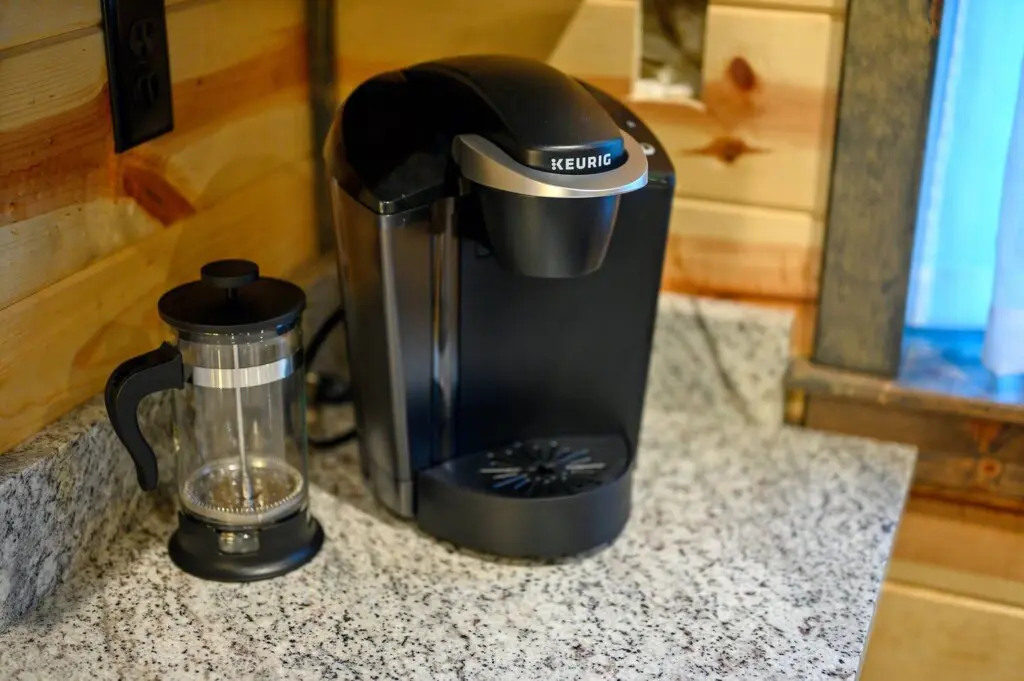 19c6a9ed e3d3 4c7b 88c2 c806cebc7cad