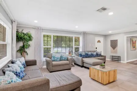 1ae034d1 c4d0 4c9b 9a00 f281dc223ee3