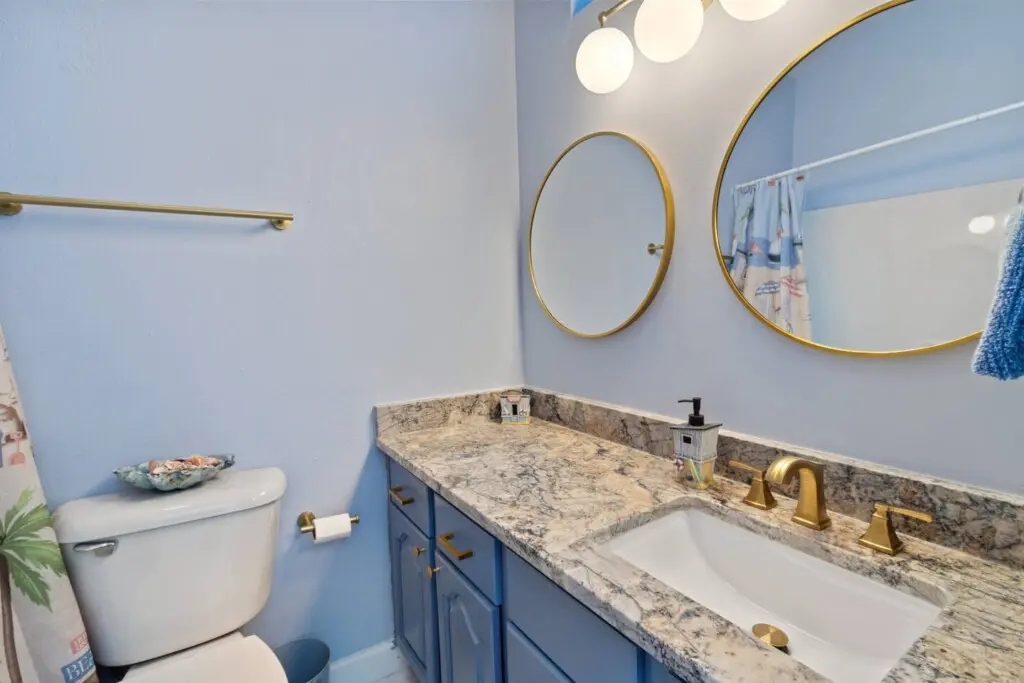 2e5895d3 ea48 437d 901a b5f6119aa70f