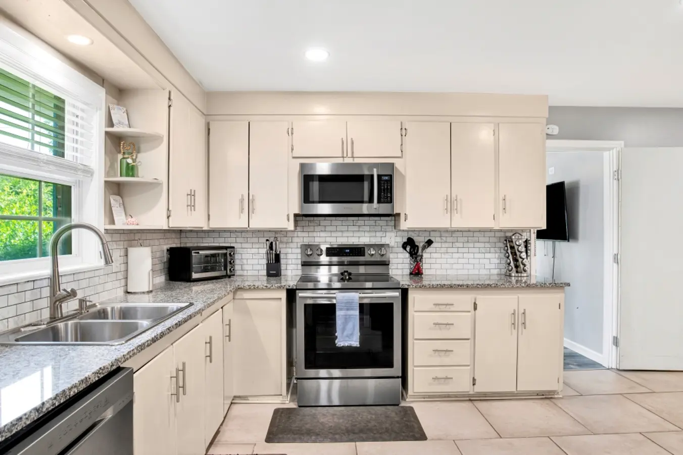 341d9ce4 a114 4ff4 b8fe ac40a510debc