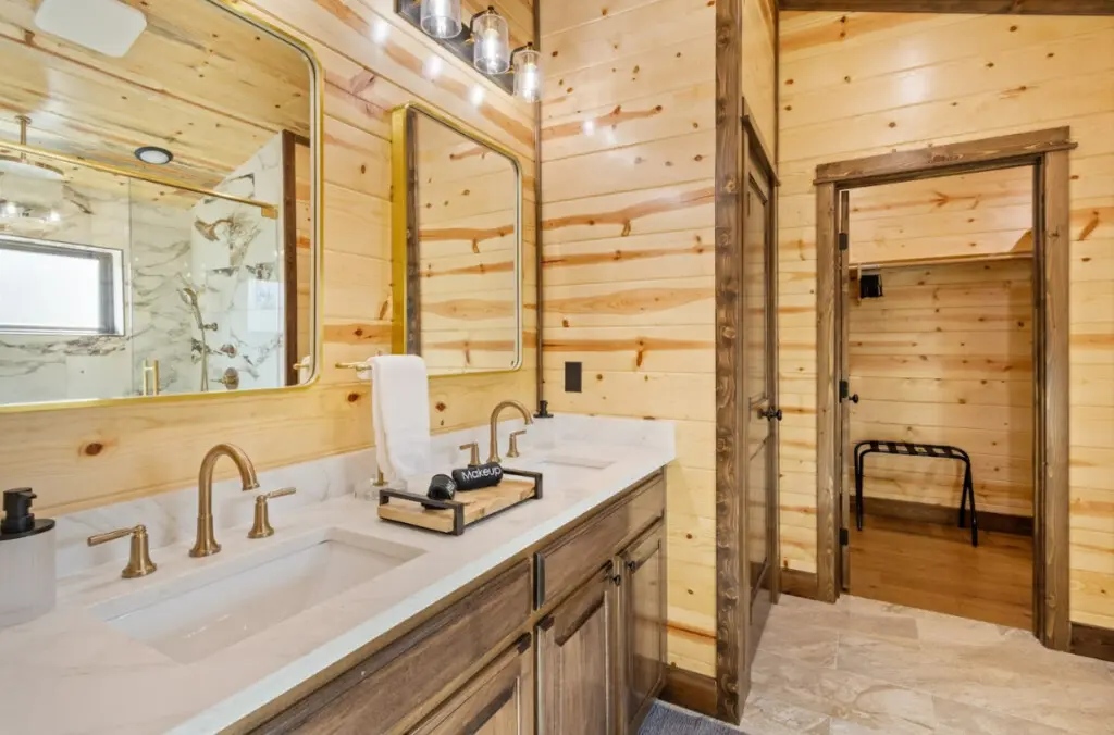 3dd0e31c 4ff7 4e3b a354 893000be1a54