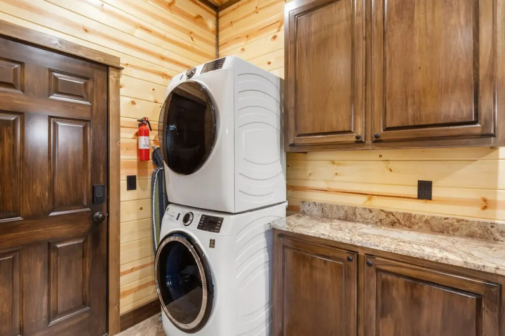 49b0666c 57fd 4ec0 a801 a07dd6be668d