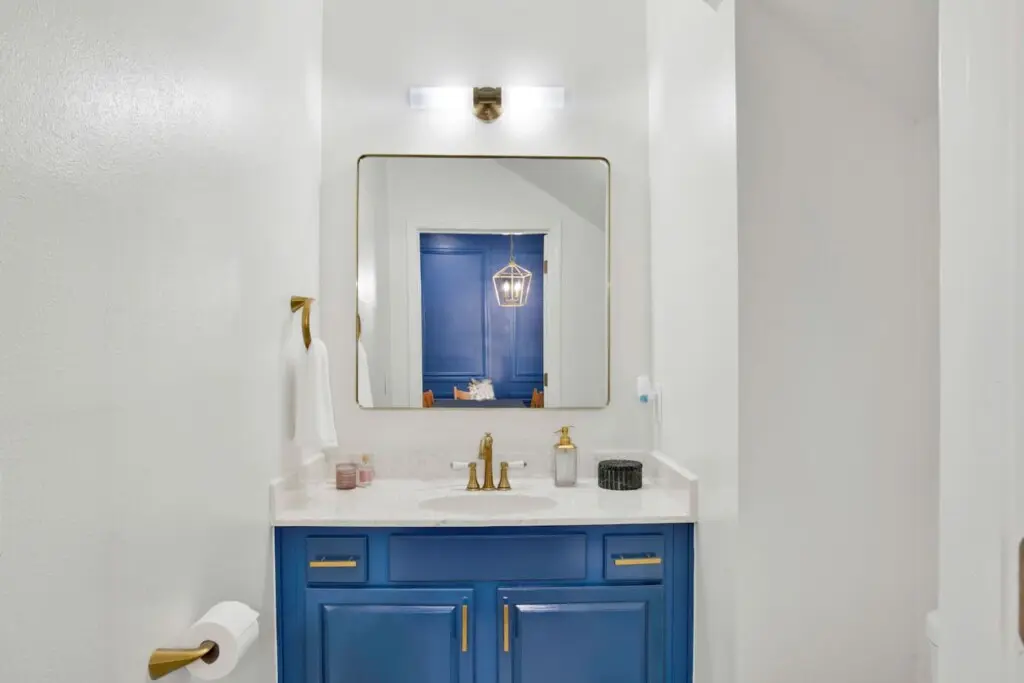 4baa7354 bddd 4122 8e98 edf13635927e