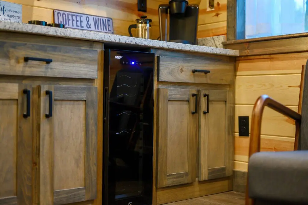 4c001df6 f59a 4254 a55c 16bce1723285