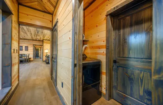 55bdc48a de9c 4076 8510 697d3c7c3516