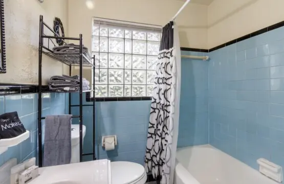 72d327e0 2b1c 40e4 968c 7c93f8aa4f5d