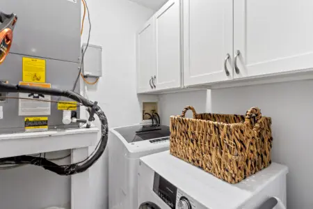 791df830 1966 4451 b66d 000714a9ac57