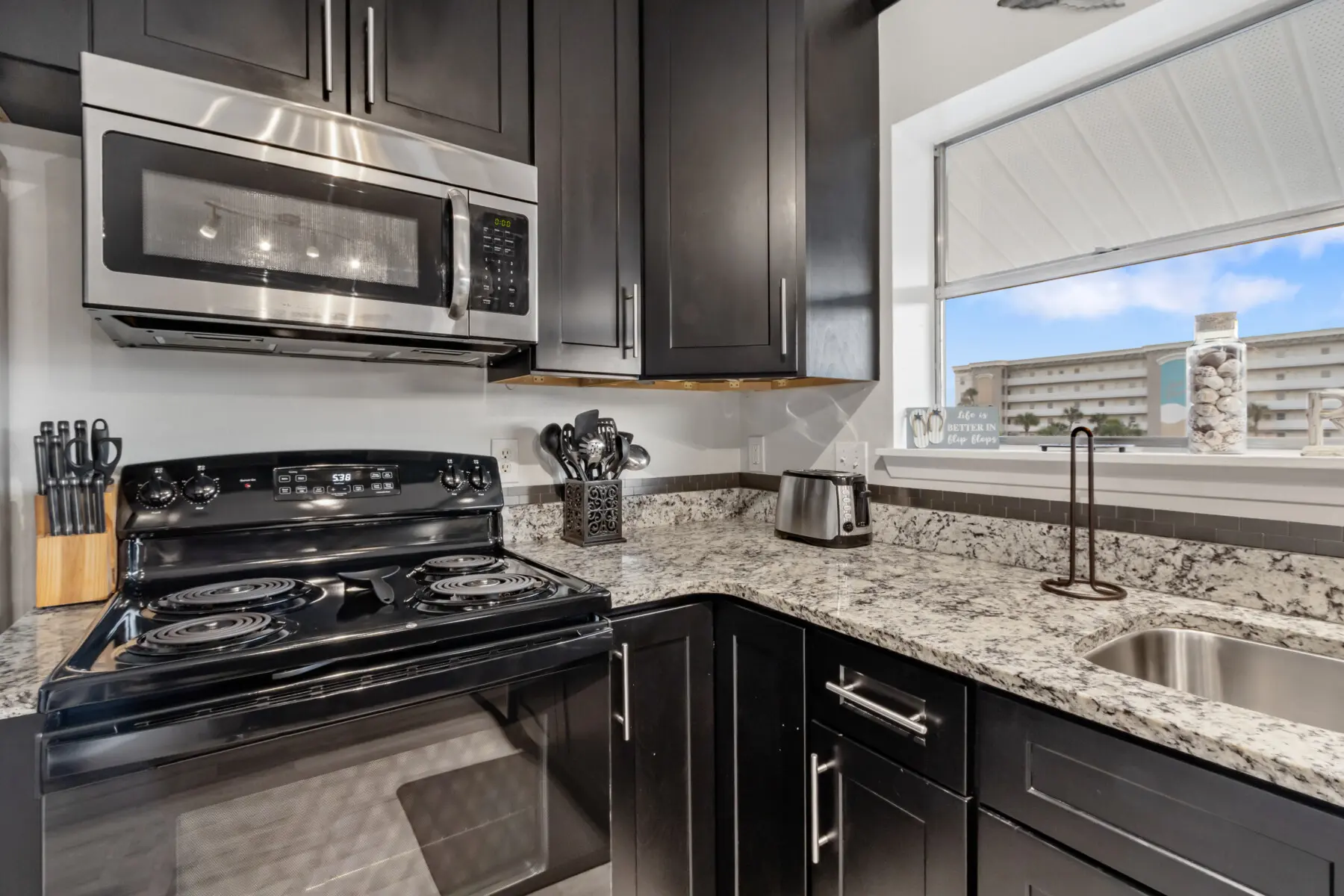 87166c82 812b 4818 aeee e9db48b5e415