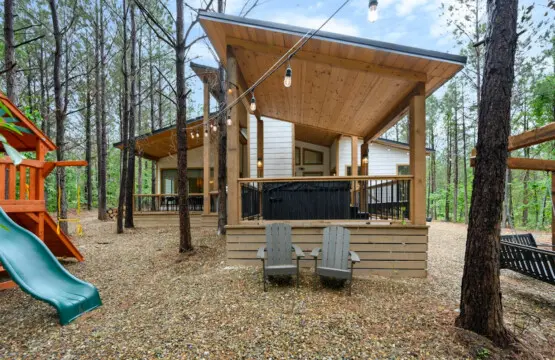 97eda1fc f0d8 44f6 bb19 c99ca89318d2