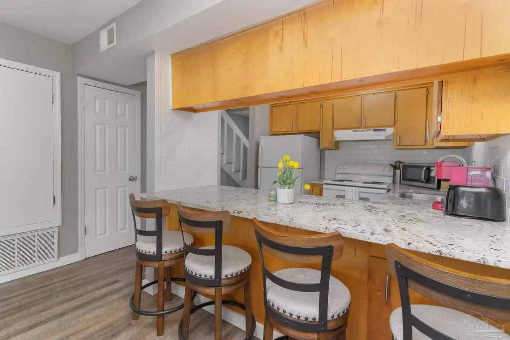 d6316385 6c96 4387 8887 24aaedda7549