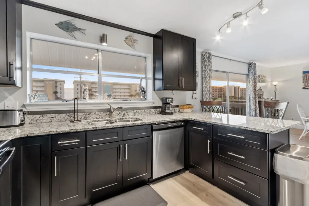 e249f8b3 a9d9 45c3 9aa5 fa104692cdd4