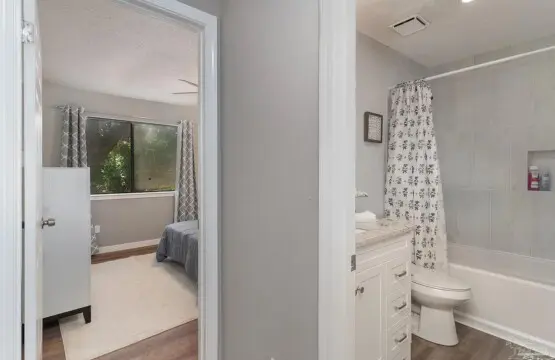 e46a2f0a 5b86 44db 8ef4 7f62c06696e3