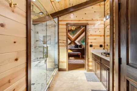 f3127d45 9379 4f67 b875 b97e36340c41