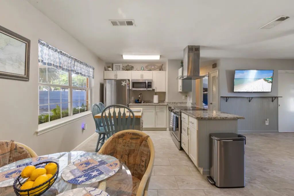 6d18d8ef cccd 4f09 a3be d5e41da25fb5