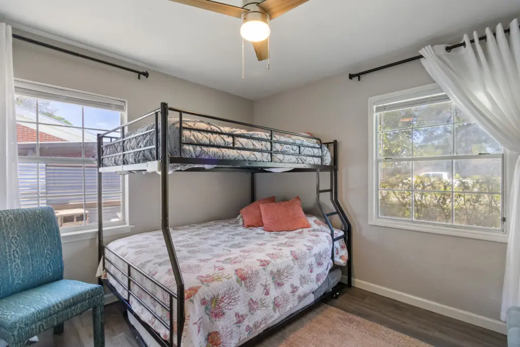 d1aa87e9 d860 4450 8fbb 835e2e92b8a5